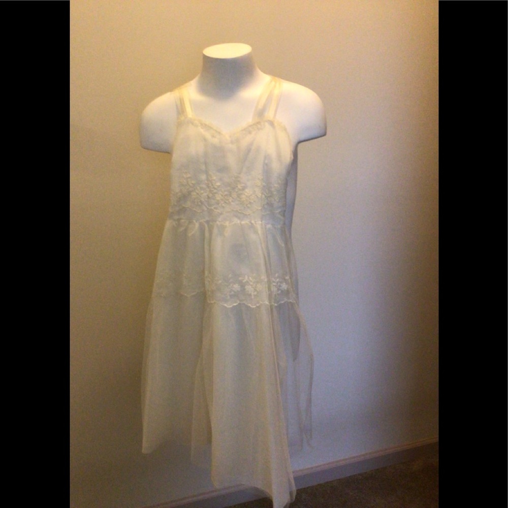 Vintage Girls Petticoat Dress Slip w Embroidery